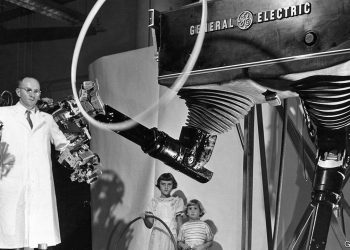 General Electric chia tách hay sự sụp đổ của một đế chế