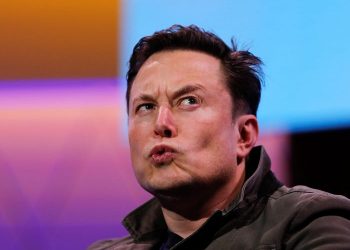 Chính phủ Mỹ đang kêu gọi người giàu đóng thuế nhiều hơn, Elon Musk đáp trả: Thuế suất của tôi là 56%