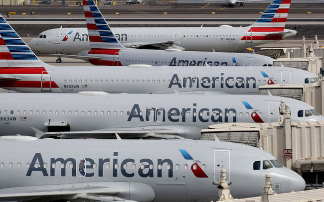 American Airlines tăng thưởng 300% vào giờ cao điểm  