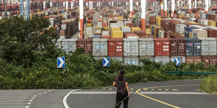 Trung Quốc cực đoan thực hiện cách ly 7 tuần, “ván bài số phận” dành cho chuỗi cung ứng toàn cầu