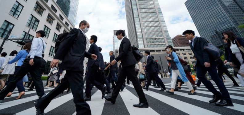 Nền kinh tế Nhật Bản "chông chênh" do thiếu hụt nguồn cung