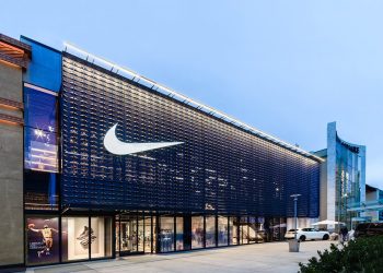 Nike áp dụng trademark đối với hàng hóa ảo giữa sự kiện đổi tên của Facebook thành Meta.