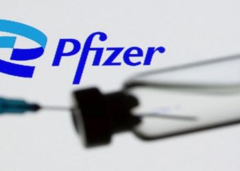 Pfizer nâng dự báo doanh thu vaccine Covid-19 đạt 65 tỷ USD