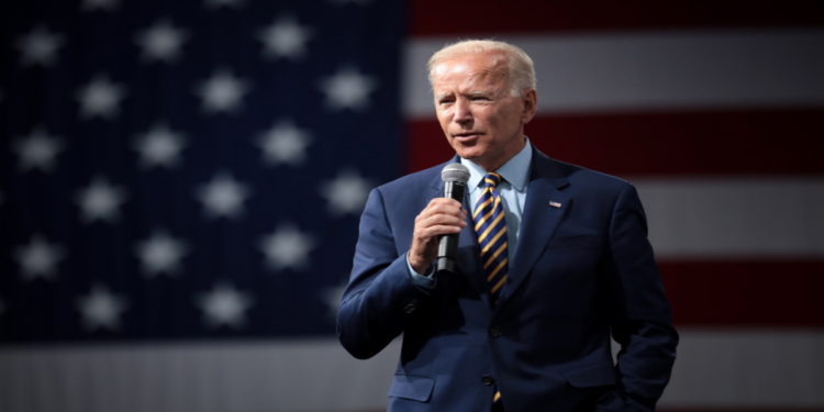 Tổng thống Joe Biden “ra tay”, Bitcoin “đo ván” 60.000 USD