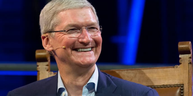 CEO Apple Tim Cook hé lộ bản thân sở hữu tiền điện tử