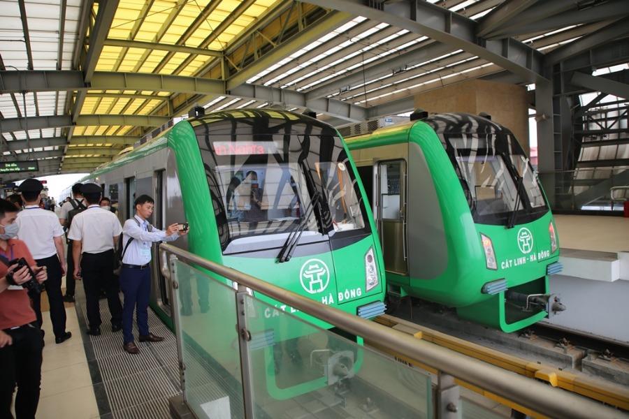 Hà Nội: Đường sắt Cát Linh - Hà Đông miễn phí vé 15 ngày đầu cho khách đi tàu