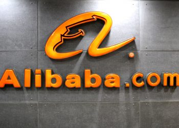 Chỉ số Hang Seng của Hồng Kông trượt dốc khi cổ phiếu Alibaba giảm 10%