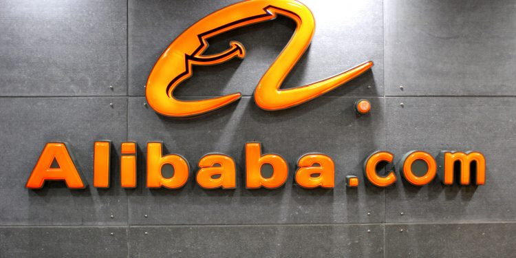 Chỉ số Hang Seng của Hồng Kông trượt dốc khi cổ phiếu Alibaba giảm 10%