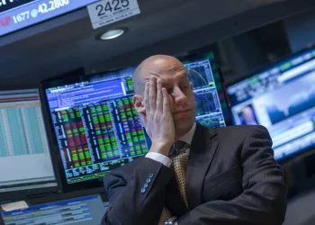 Thị trường chứng khoán châu Âu giảm, Stoxx 600 "bay màu" 1,5%