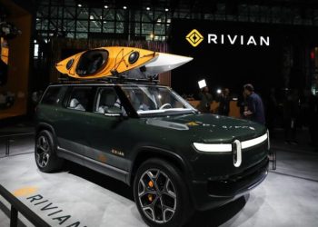 Cổ phiếu Rivian lao dốc sau tuyên bố không hợp tác với Ford làm xe điện