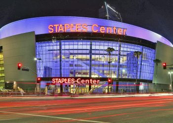 Giá của Crypto.com Coin tăng vọt 30%, đạt đỉnh lịch sử sau thương vụ Lakers Arena