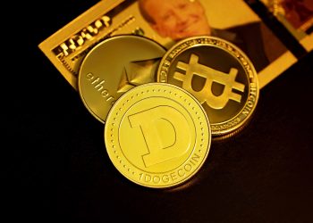 Burger King tặng quà Dogecoin, Bitcoin và Ethereum cho khách hàng khi hợp tác với Robinhood