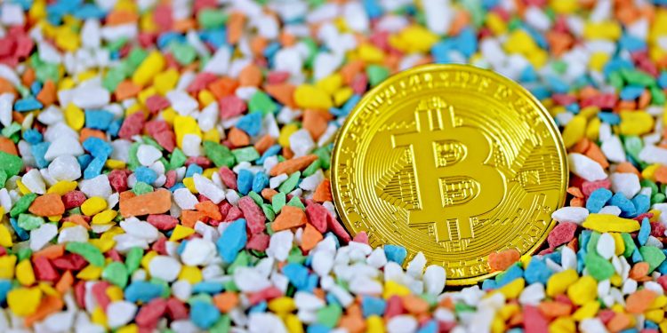 Tuần 44: Khối lượng giao ngay của Bitcoin xuống thấp trong khi giá tăng vọt?