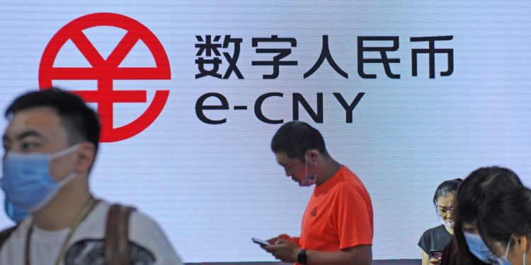 "Gã khổng lồ" thương mại điện tử JD lần đầu chấp nhận tiền kỹ thuật số của Trung Quốc vào Ngày độc thân