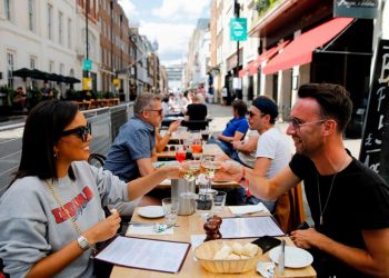 Lạm phát ở Anh tăng lên mức cao nhất trong 10 năm là 4,2%