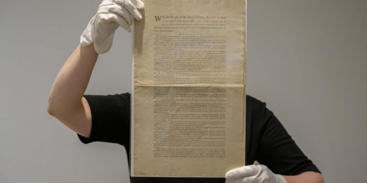 Các nhà đầu tư tiền điện tử thất bại trong cuộc đấu giá mua bản sao của Hiến pháp