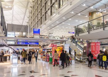 Sau thời gian "cửa đóng then cài" vì Covid-19, Trung Quốc dần mở cửa biên giới với Hồng Kông