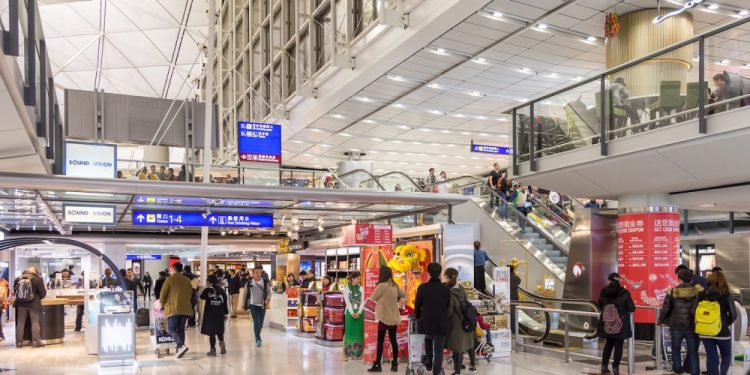 Sau thời gian "cửa đóng then cài" vì Covid-19, Trung Quốc dần mở cửa biên giới với Hồng Kông