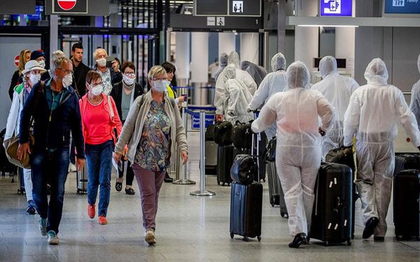 “Thiên thời địa lợi” để mở lại các đường bay quốc tế