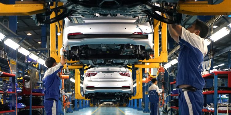 Giảm 50% phí trước bạ cho ô tô lắp ráp trong nước từ 1/12