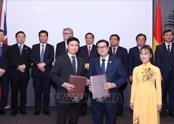 Việt Nam ký kết, trao 26 thỏa thuận hợp tác trị giá tỷ USD với Anh