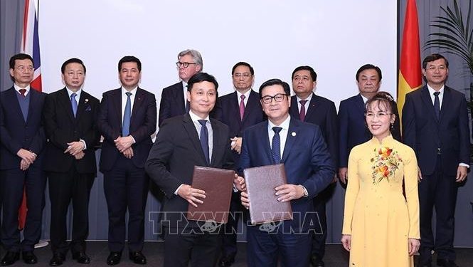 Việt Nam ký kết, trao 26 thỏa thuận hợp tác trị giá tỷ USD với Anh