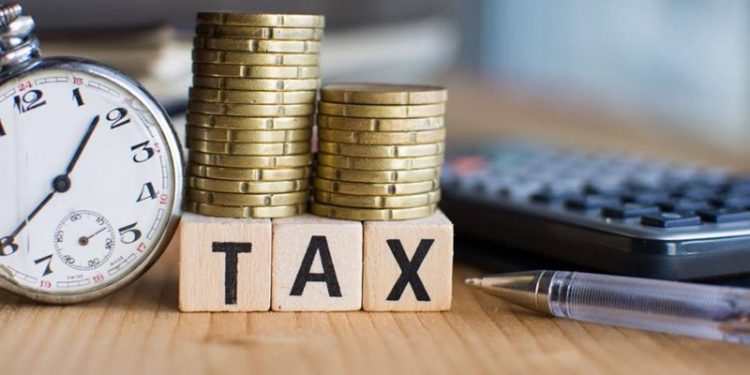 Đề xuất giảm 50% thuế bảo vệ môi trường với nhiên liệu bay