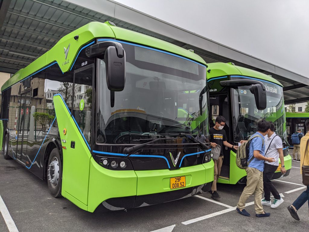 Vimoney: Hà Nội: Tuyến xe bus điện đầu tiên lăn bánh vào đầu tháng 12