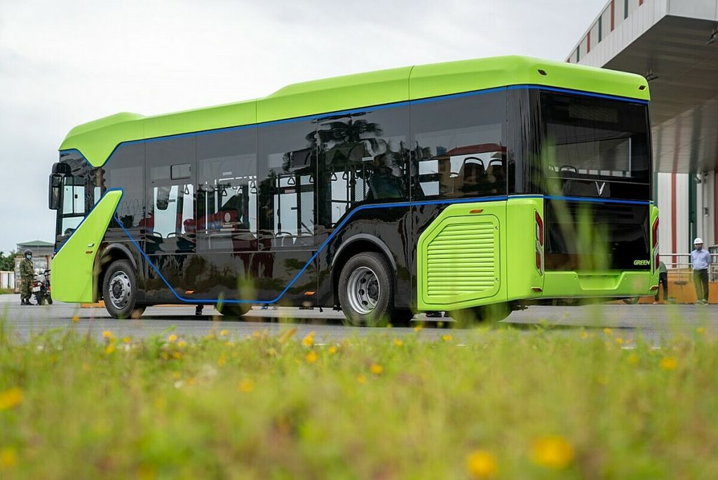 Hà Nội: Tuyến xe bus điện đầu tiên lăn bánh vào đầu tháng 12