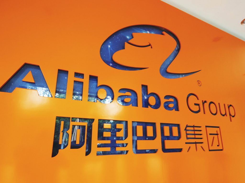 ViMoney: "Tôi thích tiền điện tử" - Phó chủ tịch điều hành của Alibaba Joe Tsai nói