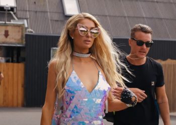 Tài khoản Twitter của Paris Hilton với máy chủ ethereum lọt vào Top 100 được theo dõi nhiều nhất