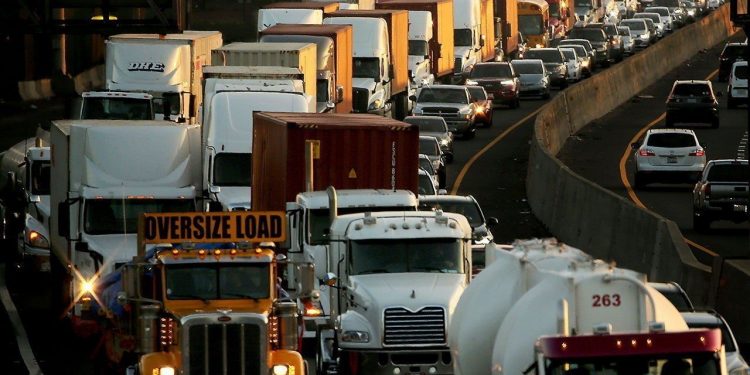 ViMoney: 5 điều bất ngờ về tài chính thế giới năm 2021