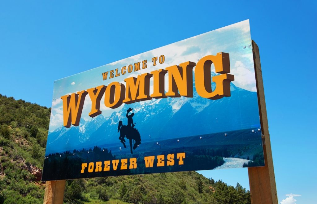 Thượng nghị sĩ từ Wyoming cáo buộc FED phạm luật do sự chậm trễ thông qua các SPDIs