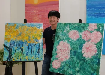 Thần đồng hội họa người Việt làm điên đảo thế giới thông qua sàn NFT với bức tranh giá kỷ lục hơn 500 triệu đồng