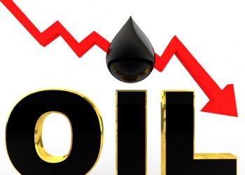 Thị trường hàng hoá giảm mạnh, riêng quặng sắt tăng trong bối cảnh biến thể Omicron lây lan.