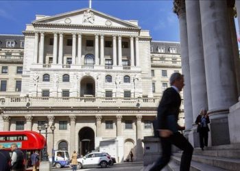 Để giảm bớt áp lực của lạm phát cao, hầu hết các ngân hàng trung ương trên thế giới đã tăng lãi suất hoặc chuẩn bị tăng lãi suất