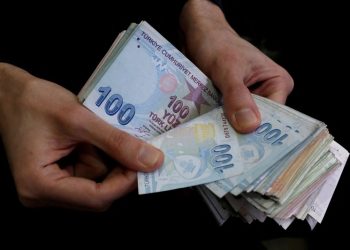 Giá trị đồng lira của Thổ Nhĩ Kỳ tiếp tục lao dốc.