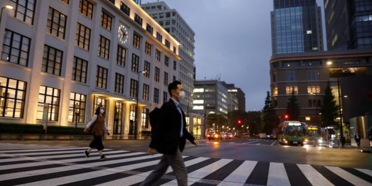 Ngân hàng Trung ương Nhật Bản bắt đầu hành động