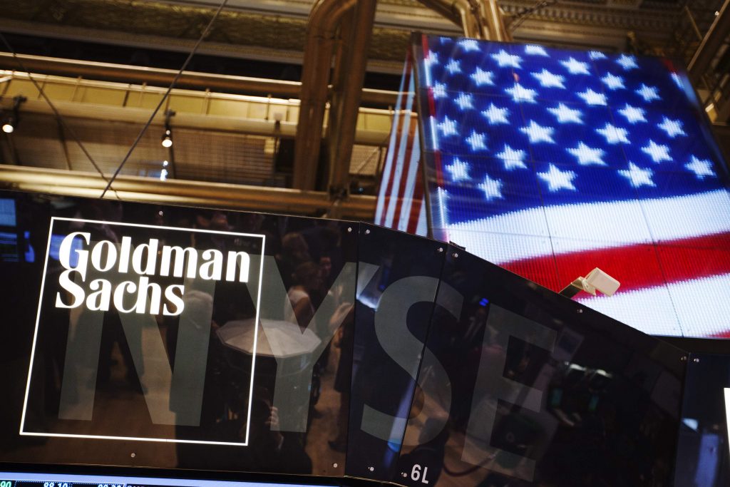 Goldman Sachs cắt giảm dự báo kinh tế Mỹ