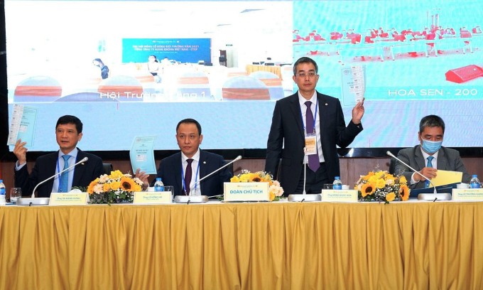 Vietnam Airlines muốn phát hành thêm cổ phiếu, bán tàu bay