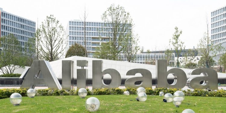 Alibaba tái cơ cấu, thay giám đốc tài chính CFO vào 2022