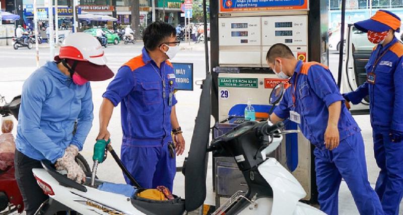 Vimoney: Giá xăng dầu tăng gần 500 đồng/lít từ chiều 25/12