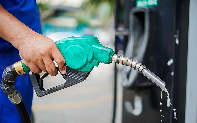 Vimoney: Dự báo kịch bản giá xăng dầu ngày mai (10/12)