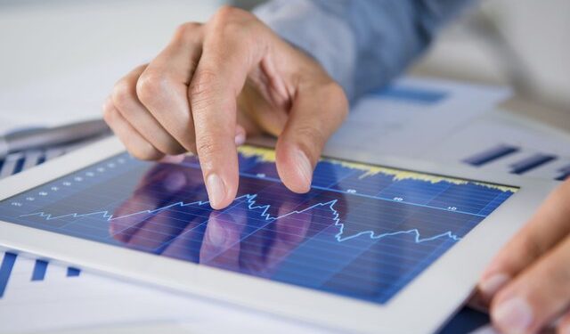 Góc nhìn chứng khoán tuần 13-17/12: Tích lũy để trở lại đỉnh 1,500 điểm?