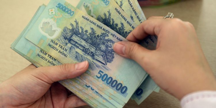 Doanh nghiệp được hỗ trợ giảm 37 khoản phí, lệ phí