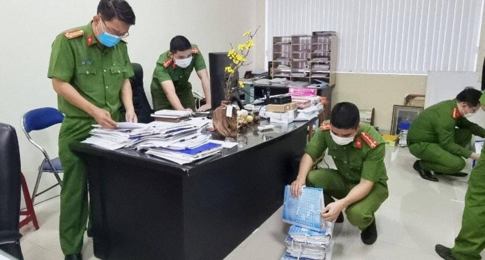 Con trai kế vị sau khi TGĐ Công ty CP Đầu tư phát triển nhà Đà Nẵng bị bắt