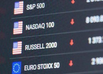 Chỉ số S&P 500 và Russell 2000 là gì? Phân biệt và ảnh hưởng của chúng đến thị trường