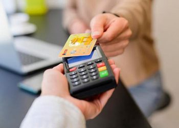 Thẻ từ vẫn có thể giao dịch trên ATM, POS sau ngày 31/12
