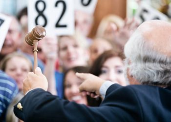 PSH muốn dừng chào bán riêng lẻ 75 triệu cổ phiếu - TDC tăng mạnh trước thềm đấu giá 35 triệu cp