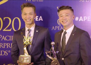 Thực hư ảnh đôi in lịch của lãnh đạo nam 'tài sắc' ngân hàng ACB